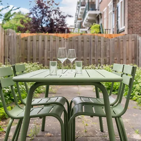 Urban Oasis With Garden In Lägenhet Rotterdam